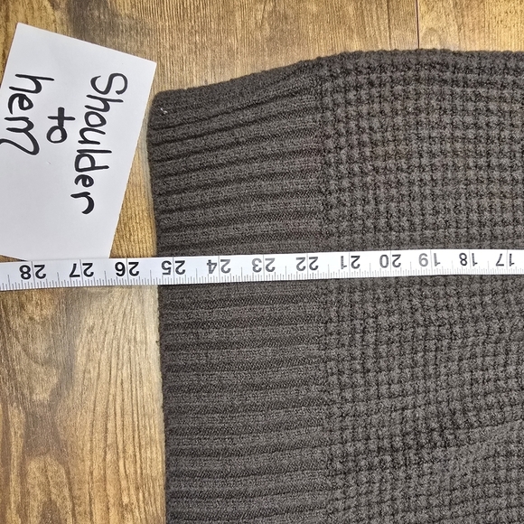 Ruby moon knit Lace-Up Sweater women's size medium - Picture 8 of 9